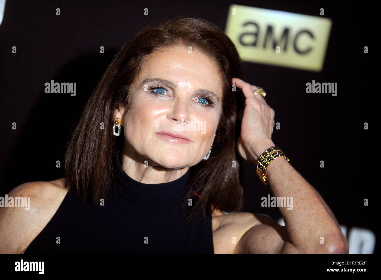 New York City. 9th Oct, 2015. Tovah Feldshuh attends AMC's 'The Walking Dead' Season 6 Fan Premiere Event 2015 at Madison Square Garden on October 9, 2015 in New York City./picture alliance © dpa/Alamy Live News Stock Photo