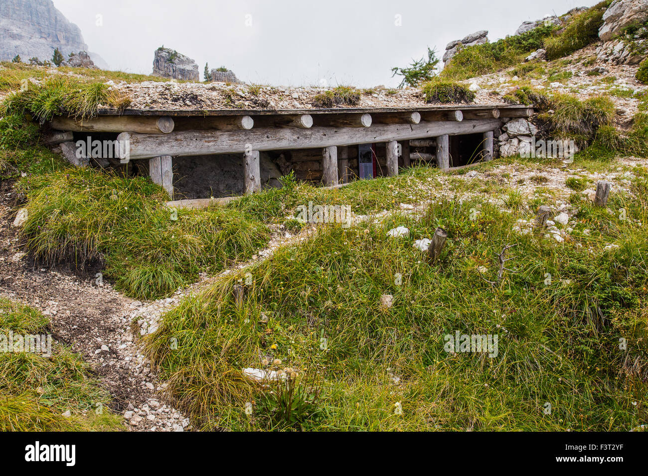 Veneto Postazioni delle Cinque Torri|Veneto Stations of the Cinque Torri Stock Photo