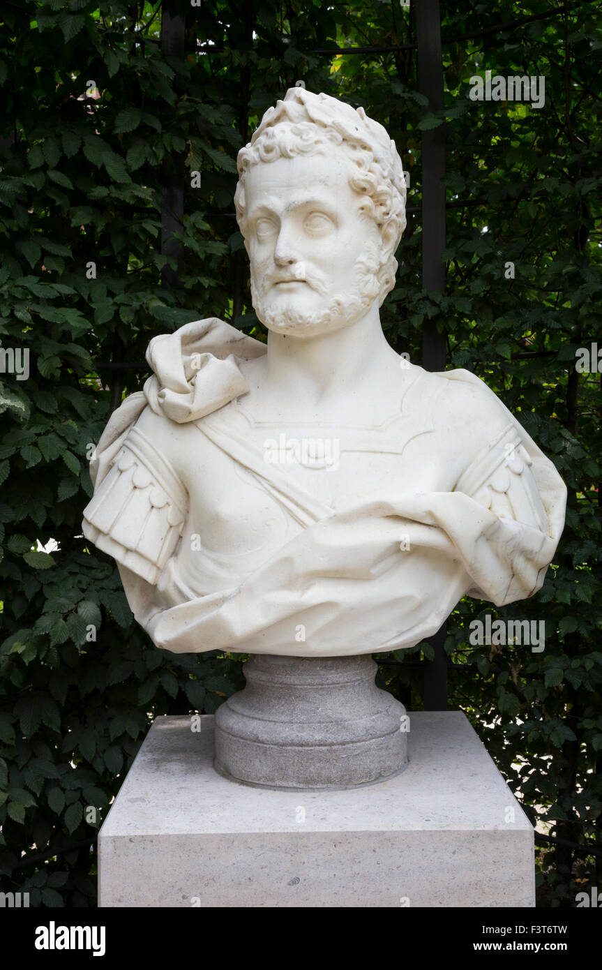 Bust of a Roman Emperor amongst the baroque gardens of the Rijksmuseum Amsterdam Stock Photo