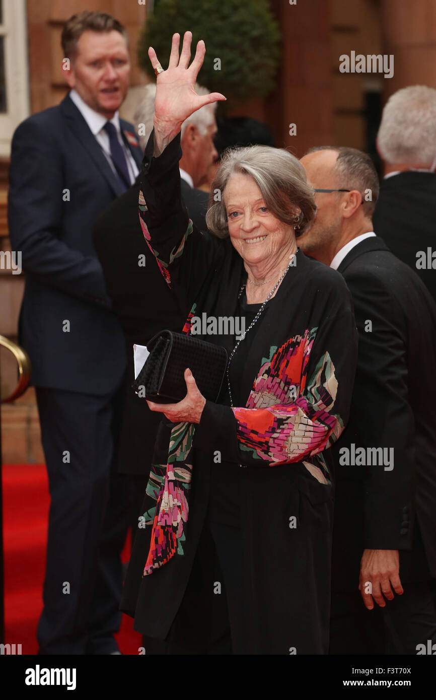 Downton Abbey Maggie Smith Posed Hi-res Stock Photography And Images ...