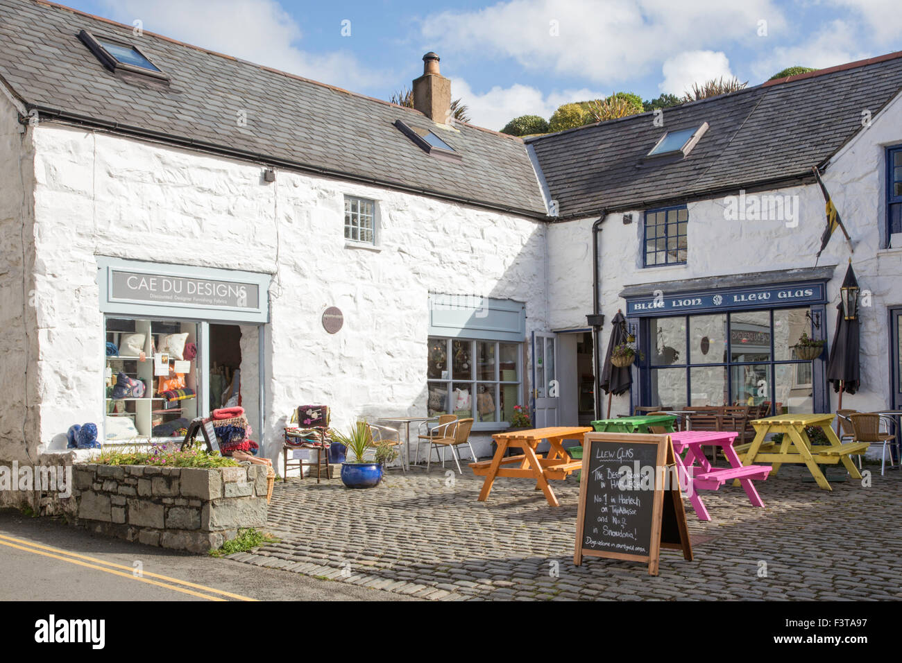 Harlech town centre hires stock photography and images Alamy
