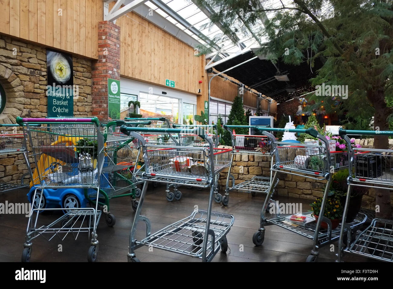 3 store - - and aisle photography stock hi-res images Page Alamy Toy