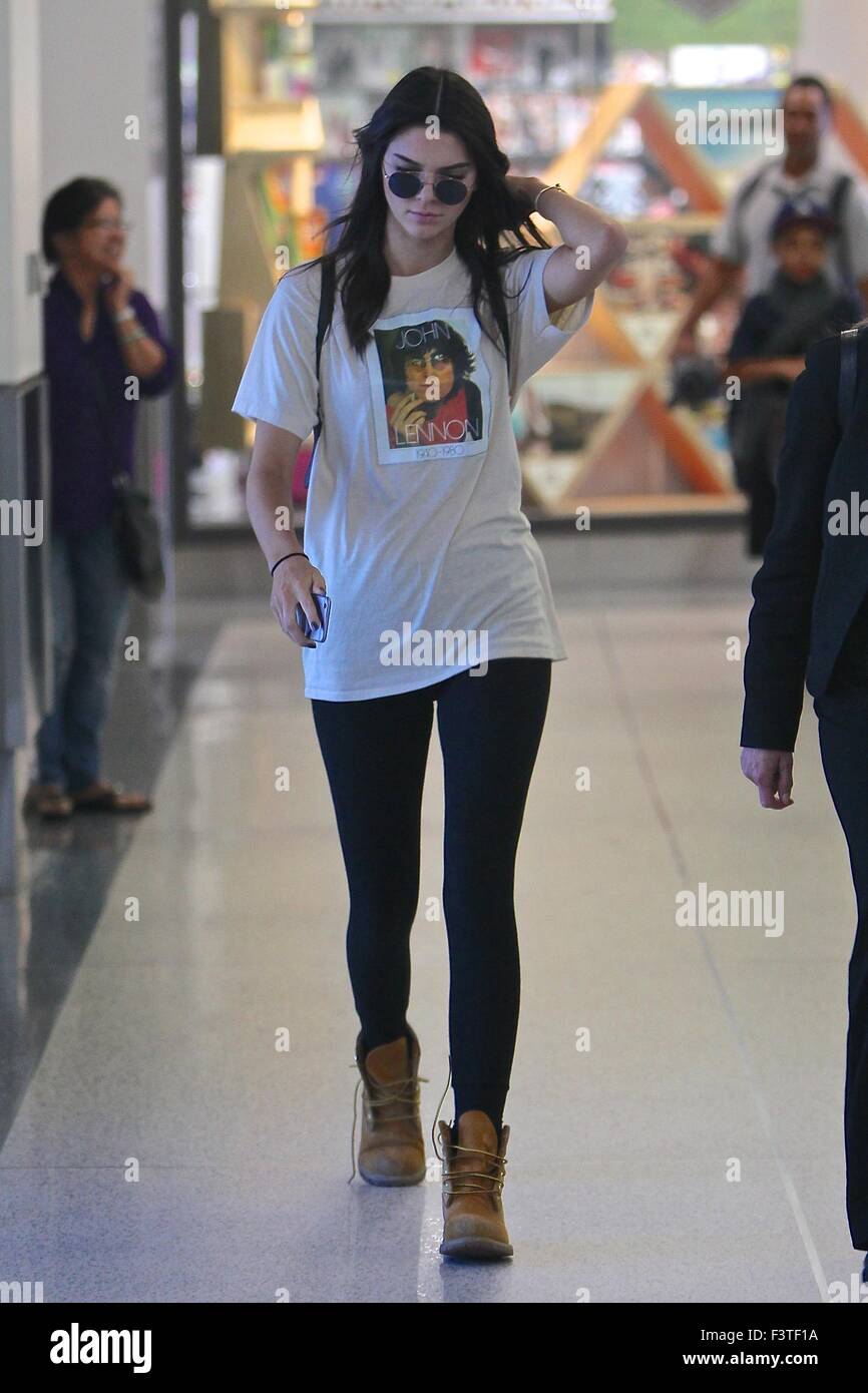 Kendall Jenner seen arriving at LAX airport on a flight from Las Vegas.  Featuring: Kendall Jenner Where: Los Angeles, California, United States  When: 11 Aug 2015 Stock Photo - Alamy