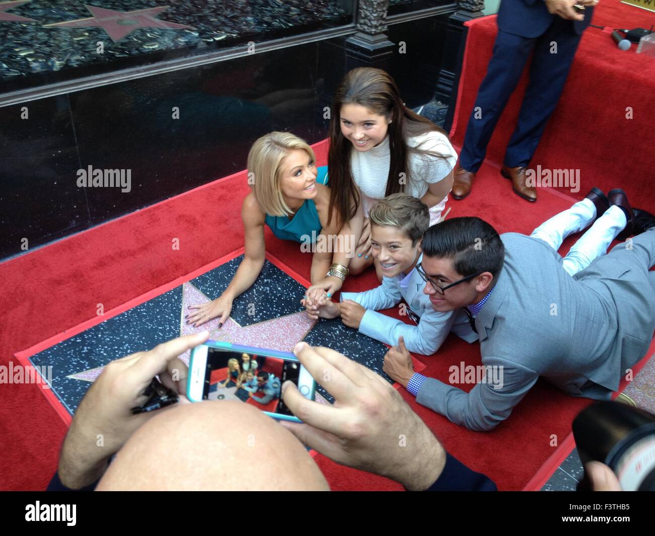 Hollywood, California, USA. 12th Oct, 2015. I15788CHW.Kelly Ripa ...