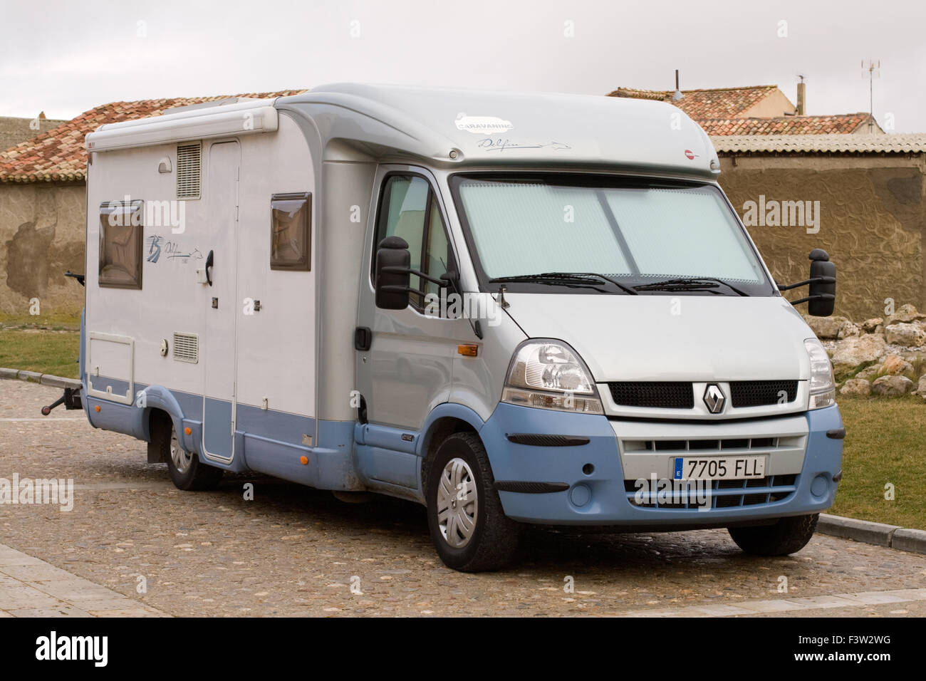 Renault Rv Semi Renault camper hi-res stock photography and images - Alamy