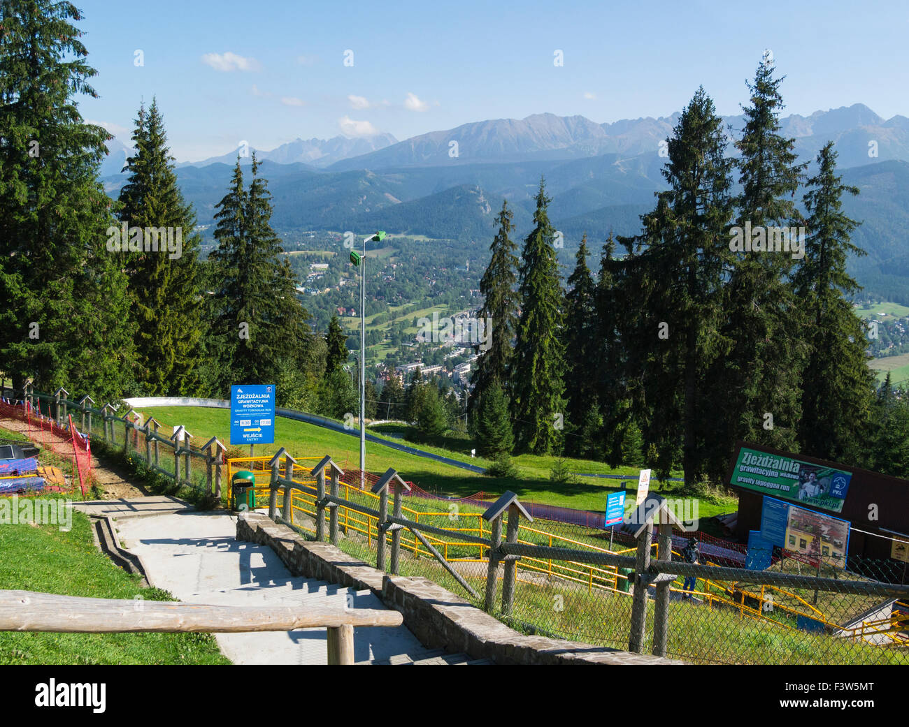 Gravity toboggan run hires stock photography and images Alamy