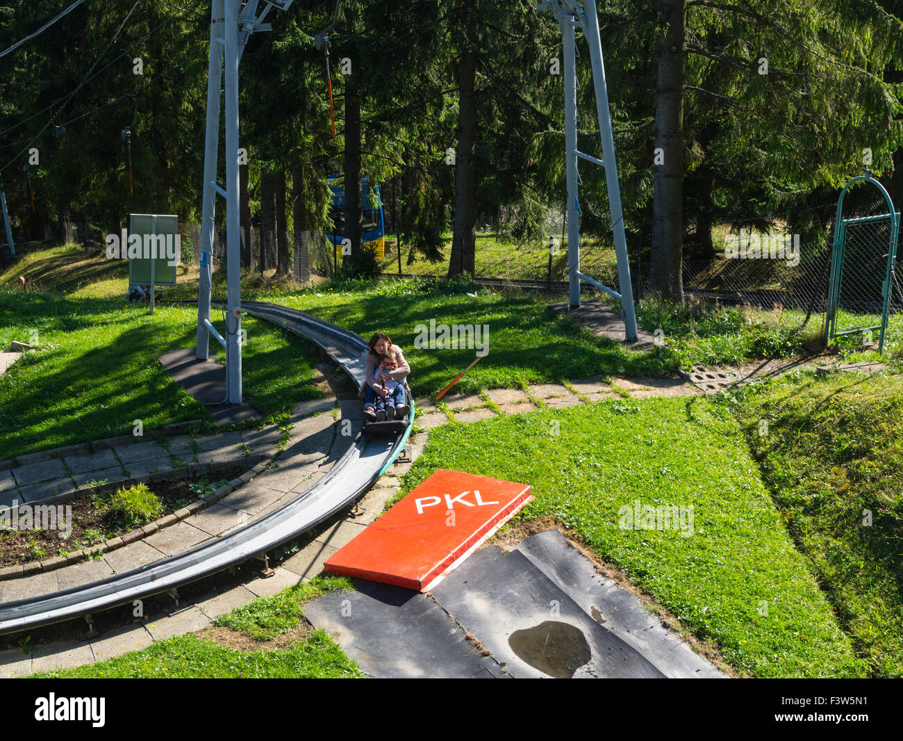 Gravity dry toboggan run hires stock photography and images Alamy