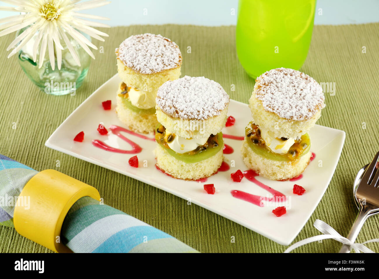 Passionfruit Sponge Stack Stock Photo - Alamy