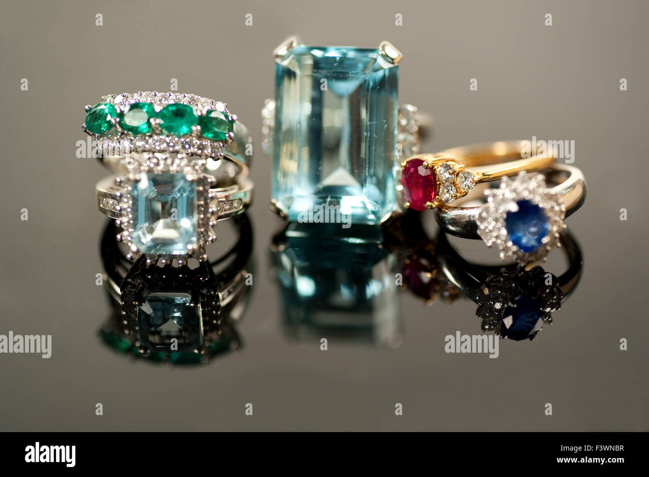 Buy Yesha Gemstone Ring Online | CaratLane