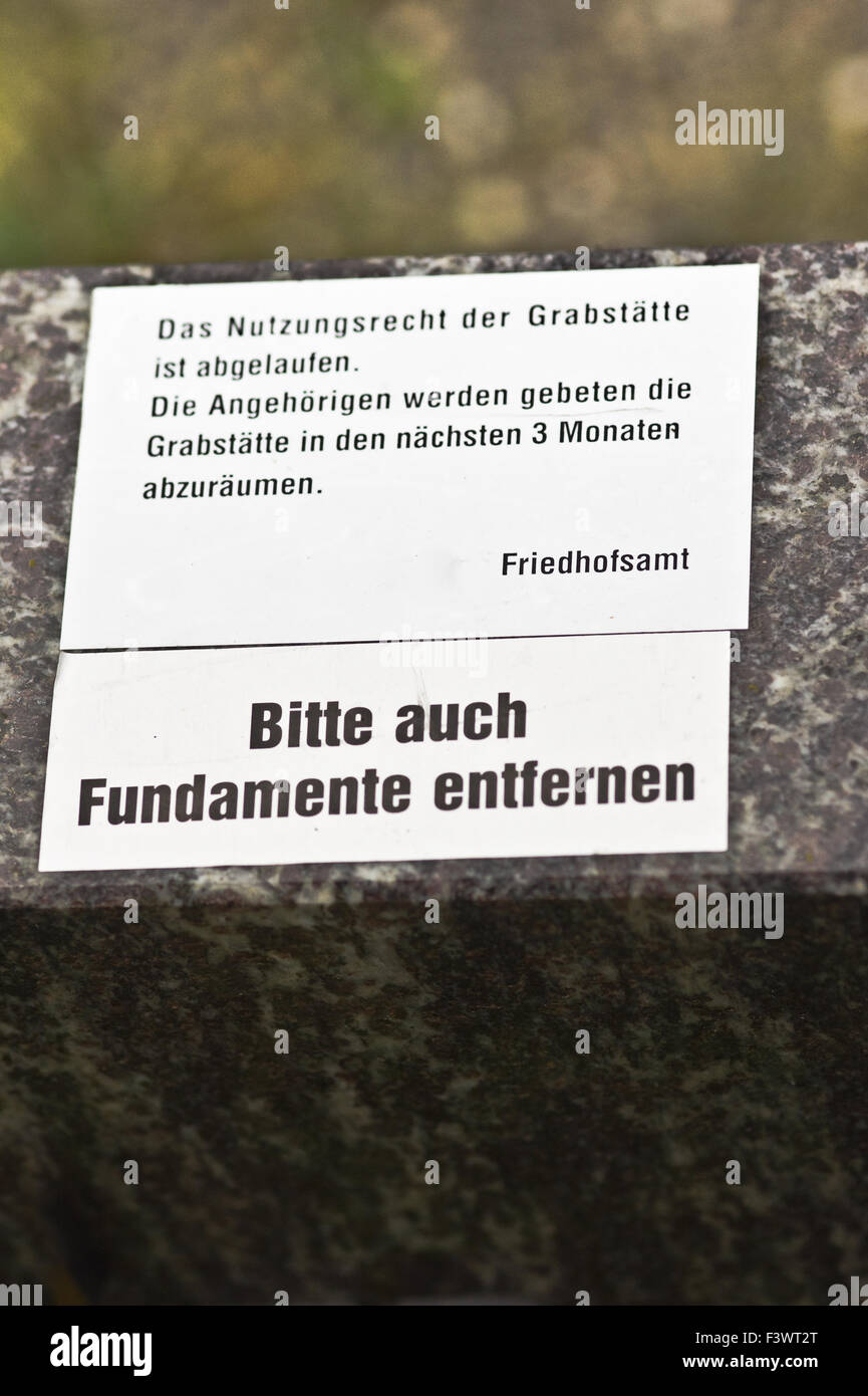 gravesite, call for evacuation Stock Photo