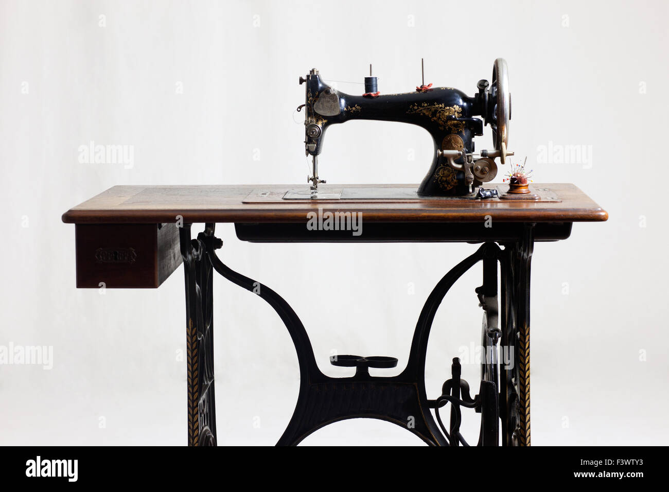old sewing machine Stock Photo Alamy