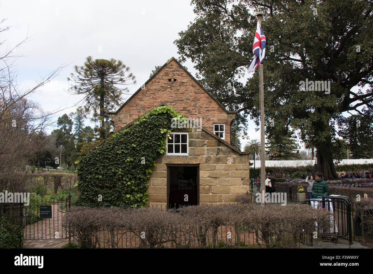 Captain cooks cottage melbourne hi-res stock photography and images - Alamy