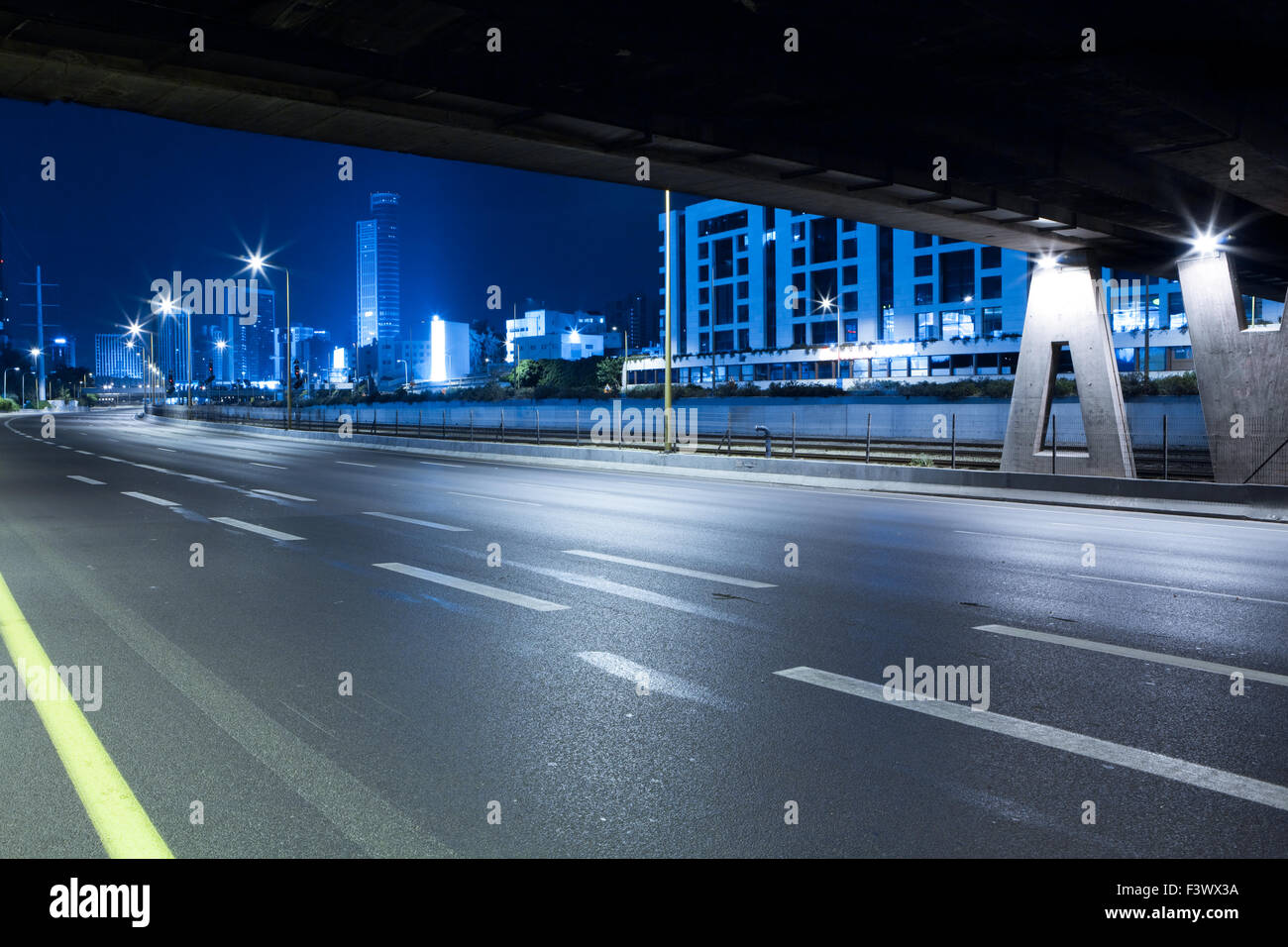 Empty freeway at night Stock Photo - Alamy
