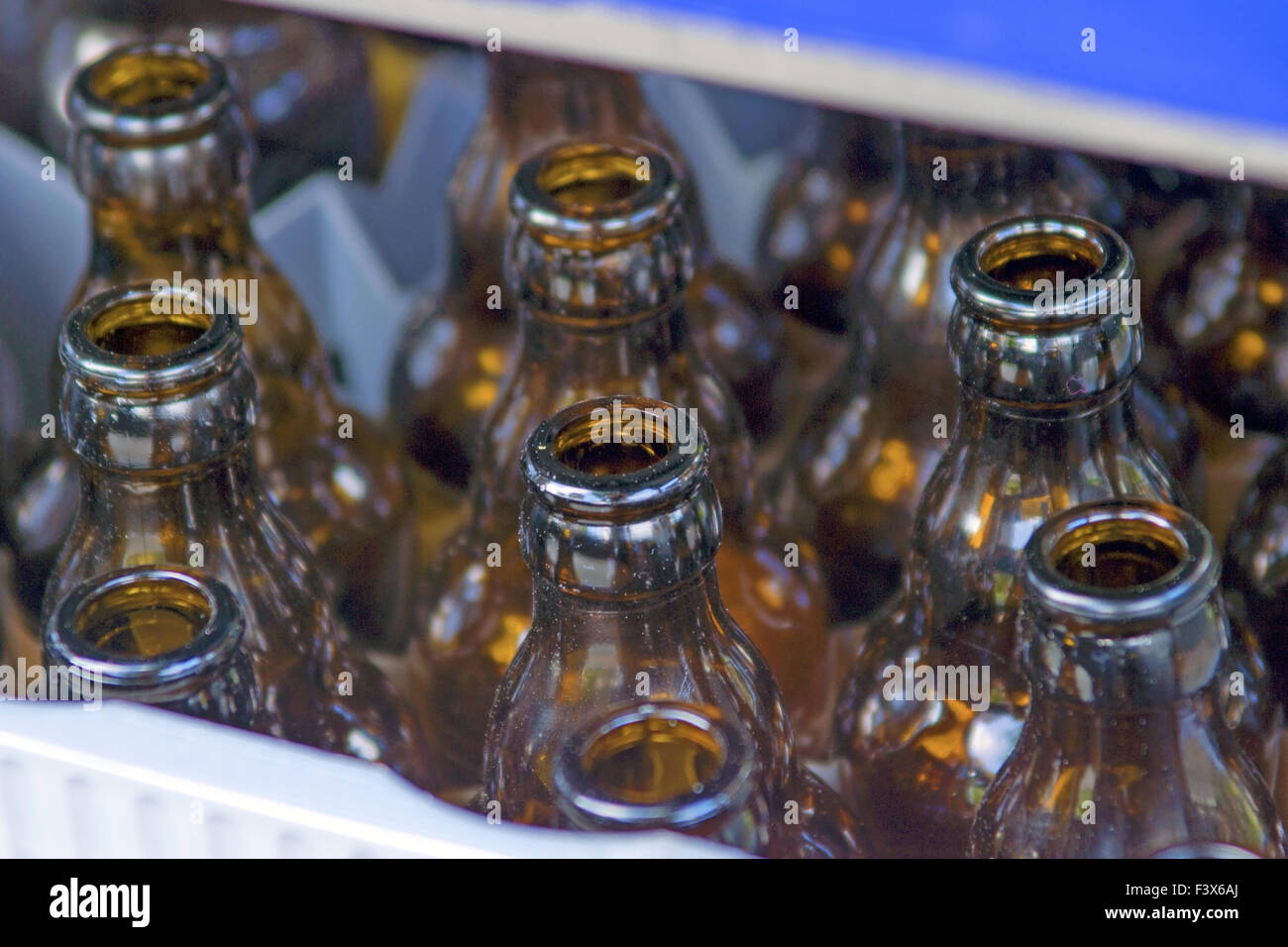 Kiste bier hi-res stock photography and images - Alamy