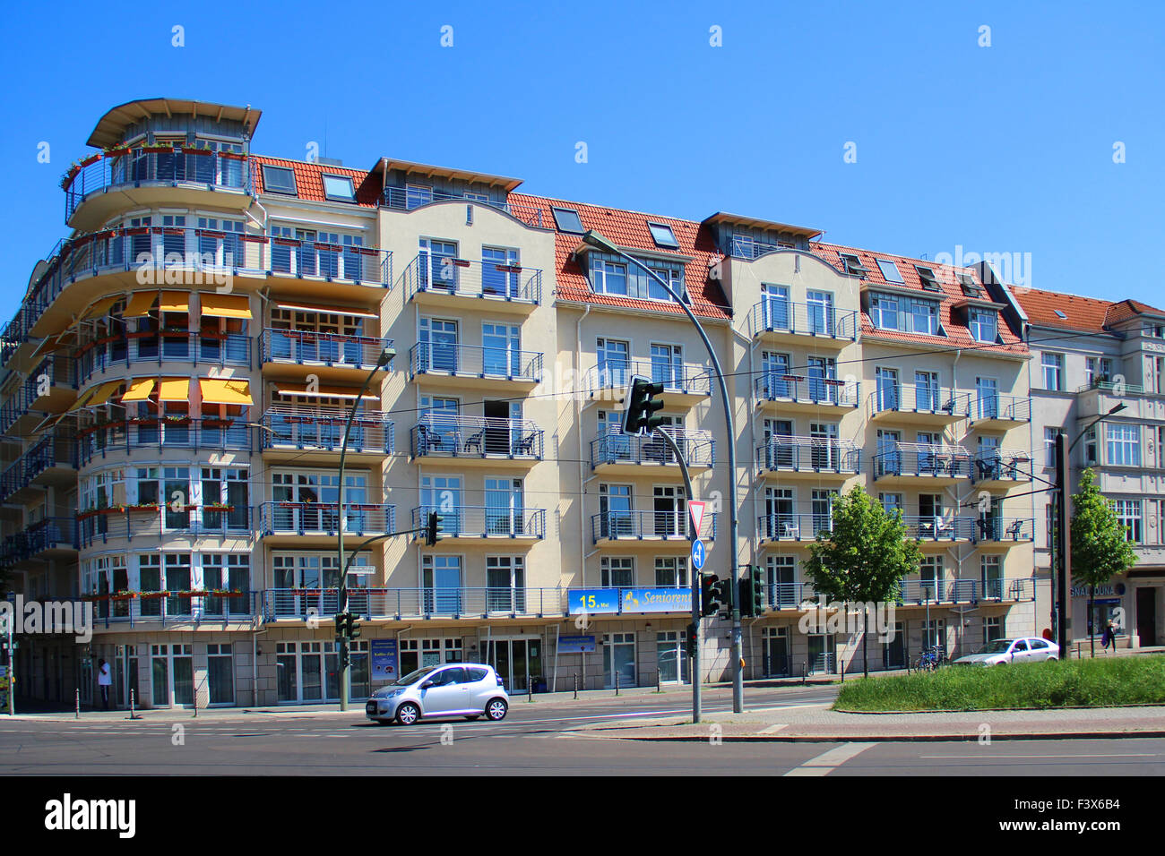 old people´s home Stock Photo - Alamy