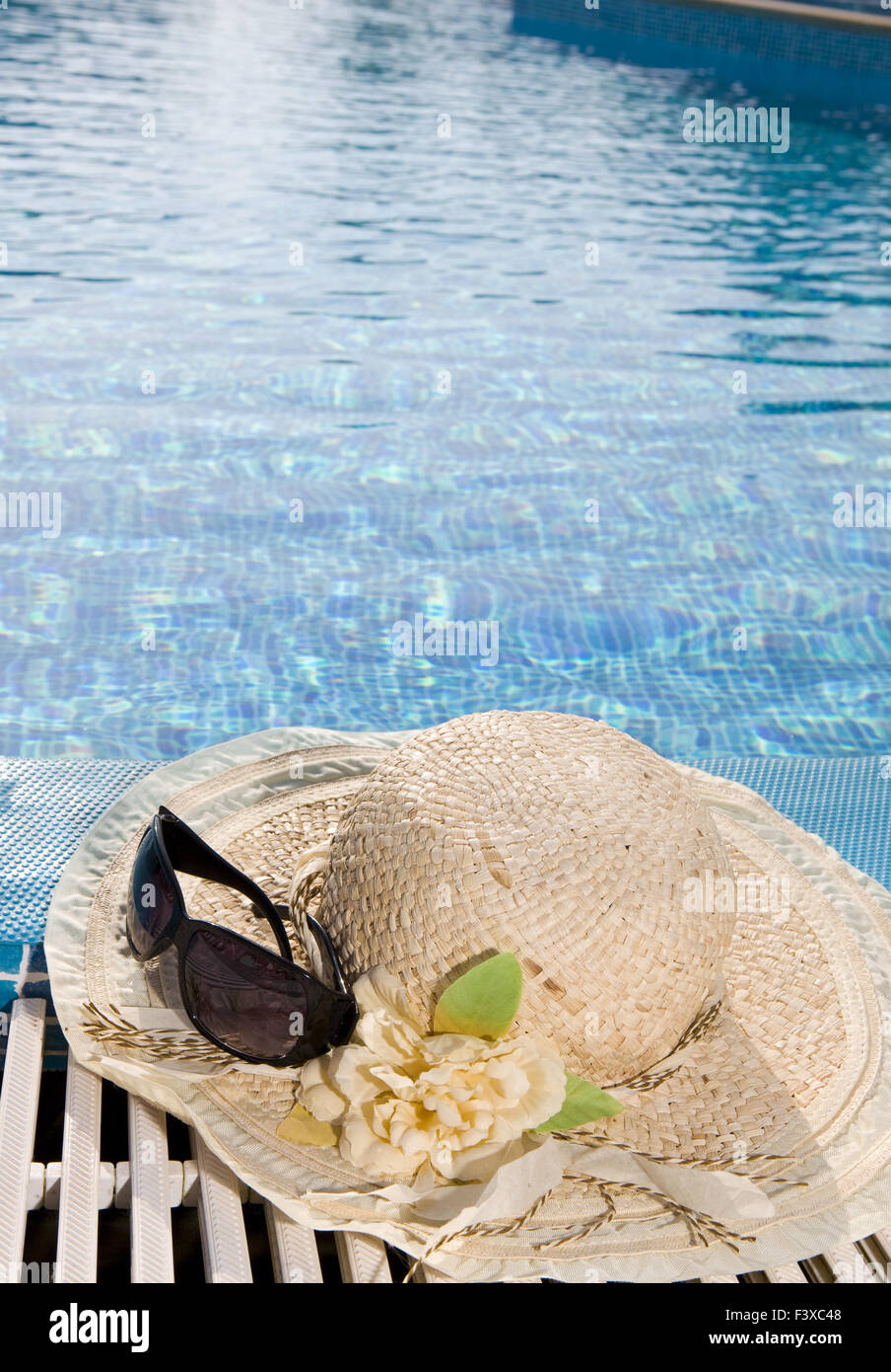 The straw hat Stock Photo - Alamy