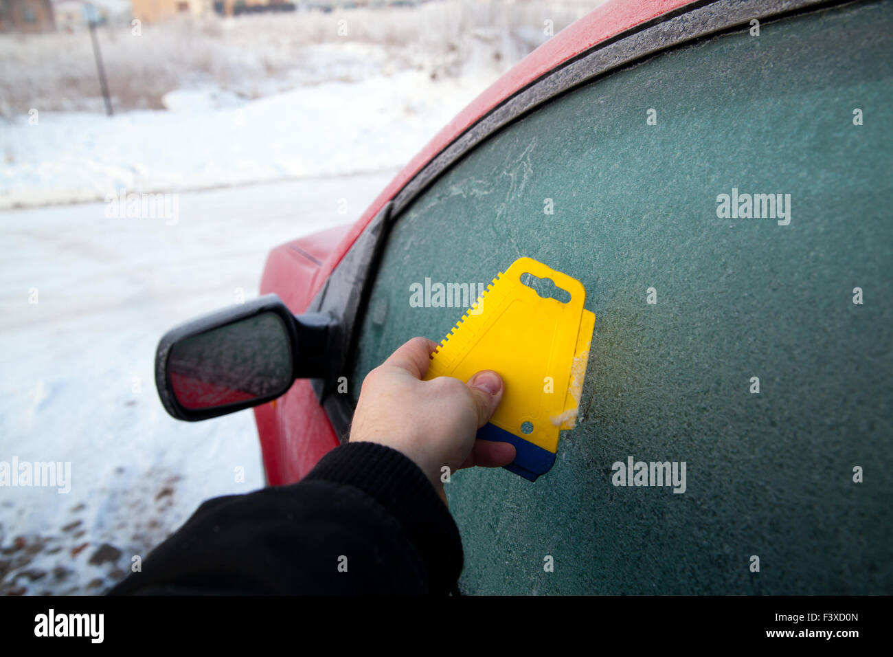 Frozen car window during winter morning Stock Photo Alamy