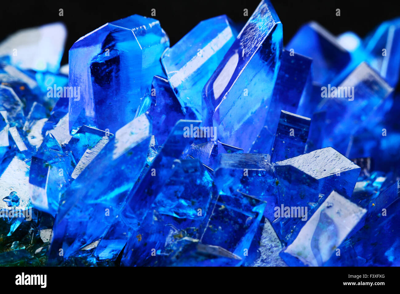 Blue copper mineral hires stock photography and images Alamy