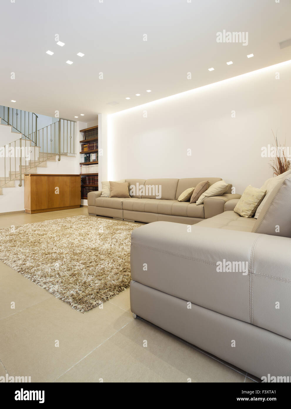 Modern architectural interior wood hi-res stock photography and images ...