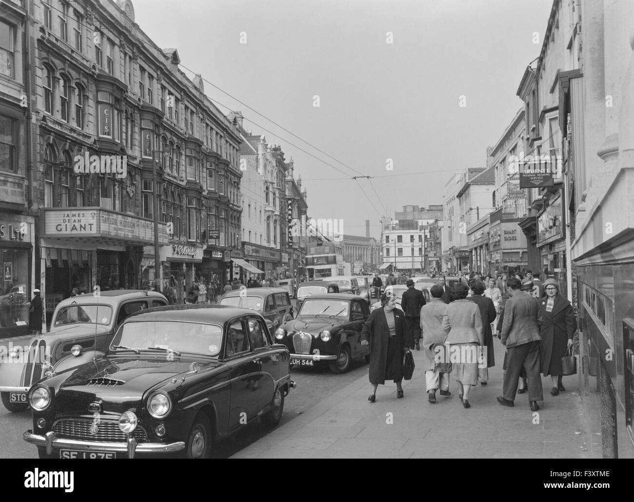 Cardiff queen street hires stock photography and images Alamy
