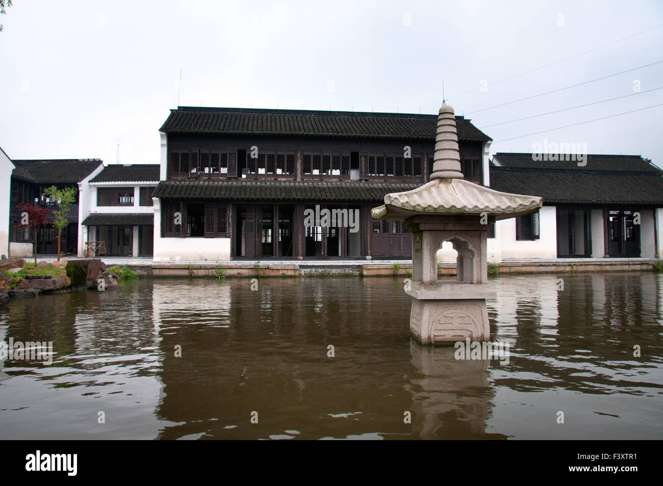 The old mansion in Xi Tang Stock Photo - Alamy