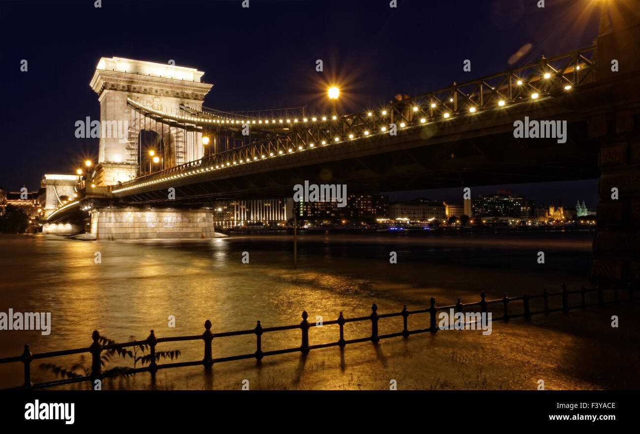Budapest night view hi-res stock photography and images - Alamy