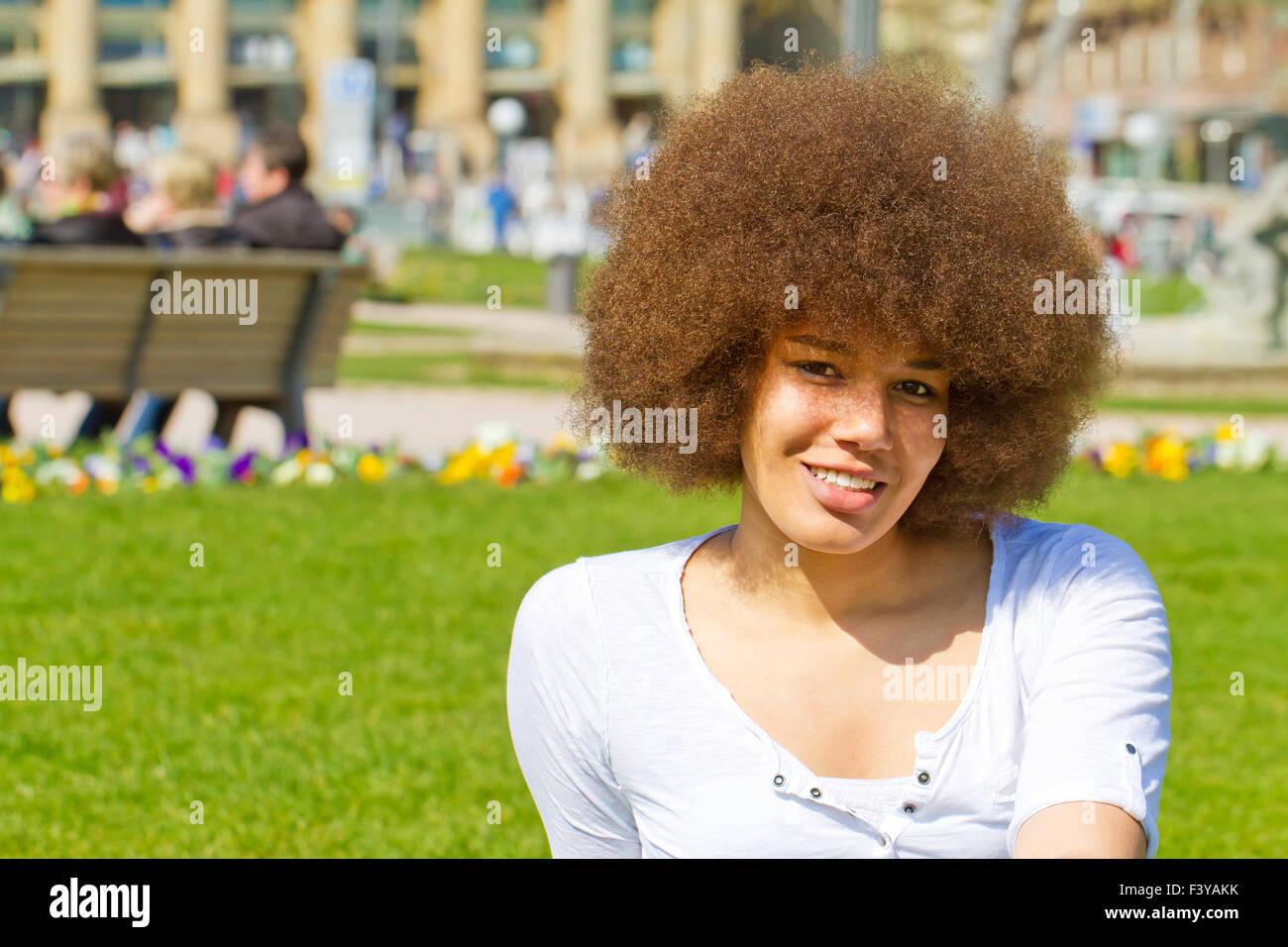 Black woman beautiful face sitting hi-res stock photography and images ...