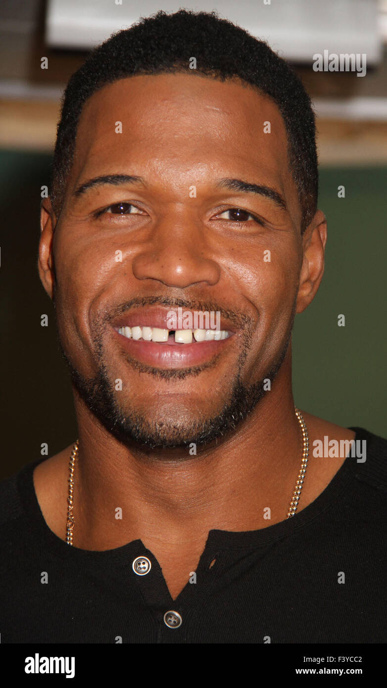 New York, USA. 13th Oct, 2015. Former football player/ TV talk show