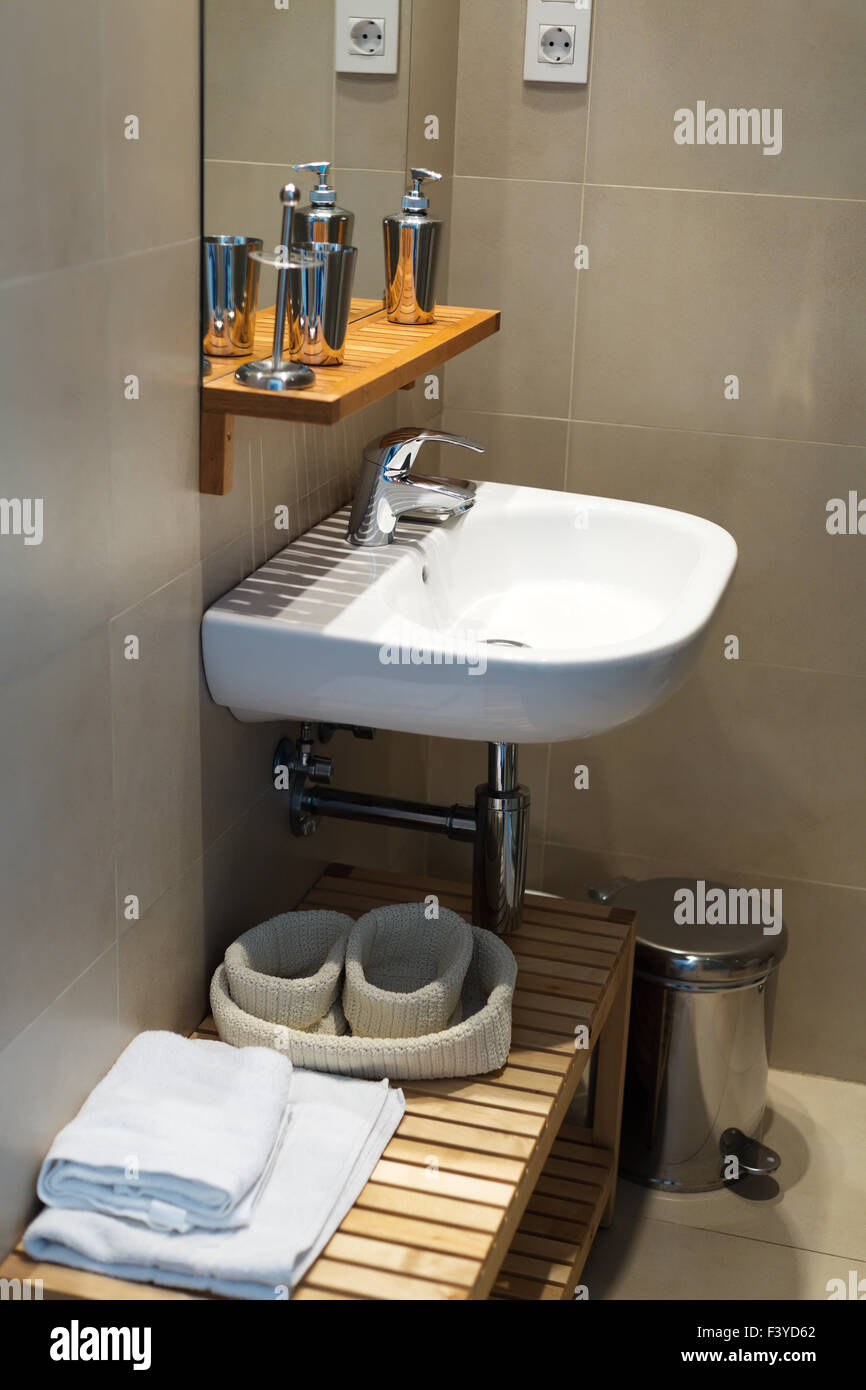 sink in the bathroom of the hotel Stock Photo - Alamy