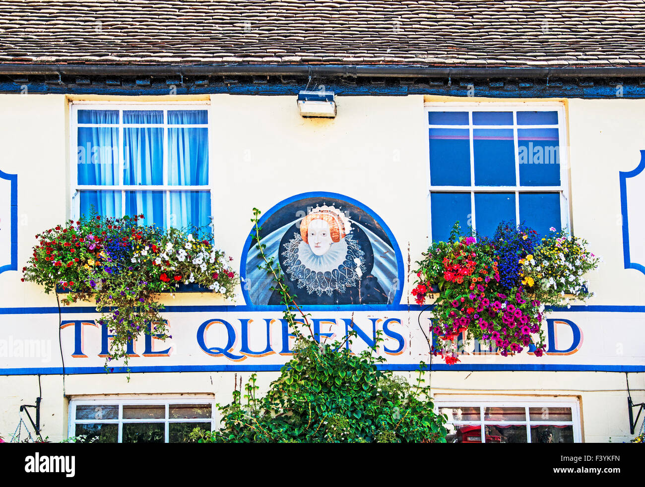 Pub 'Queen's Head' in Tolleshunt d'Arcy, Essex Stock Photo