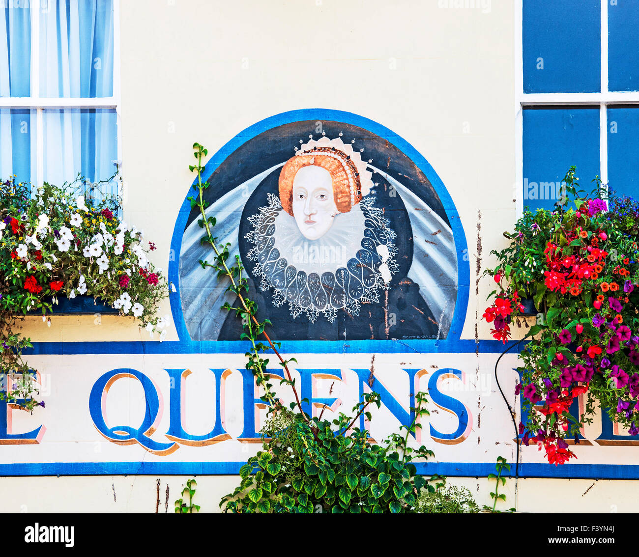 Pub 'Queen's Head' in Tolleshunt d'Arcy, Essex Stock Photo