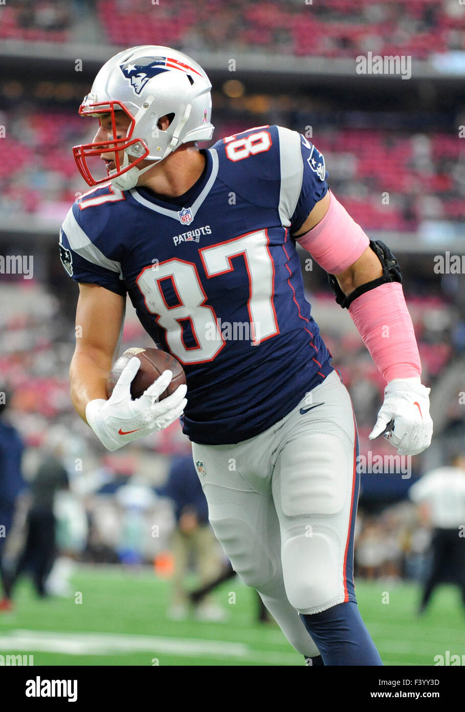 October 11, 2015: New England Patriots tight end Rob Gronkowski #87 during  an NFL football game between the New England Patriots and the Dallas  Cowboys at AT&T Stadium in Arlington, TX New