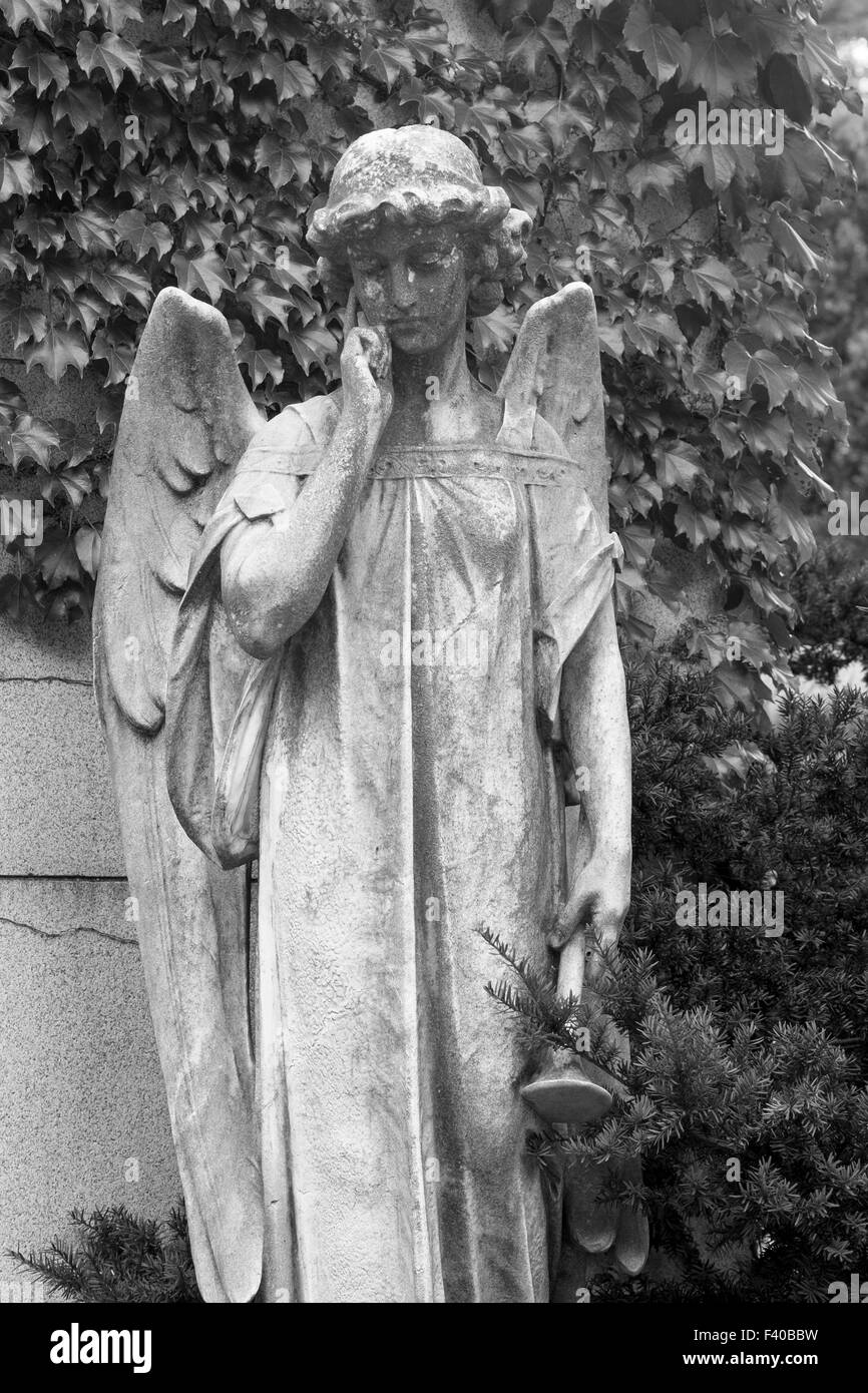 Cemetry Angel Who Is Thinking Stock Photo