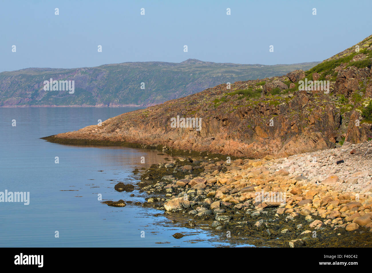 Big round rock hi-res stock photography and images - Alamy