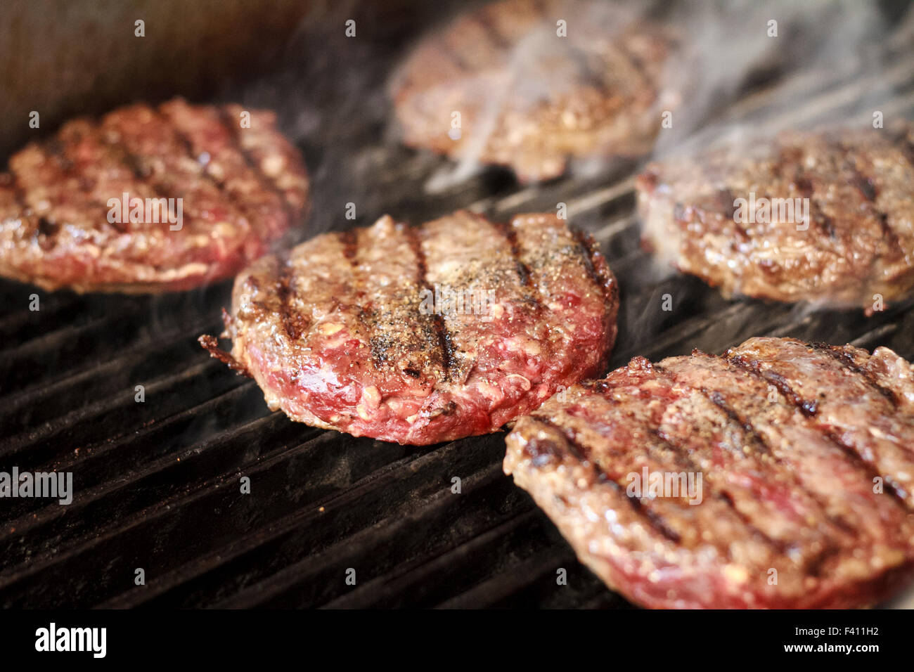 Beef Grilled Patties Stock Photos & Beef Grilled Patties Stock Images Alamy