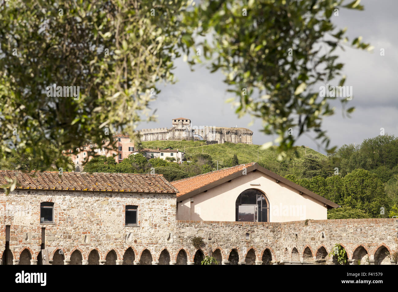 Fortress sarzanello hi-res stock photography and images - Alamy