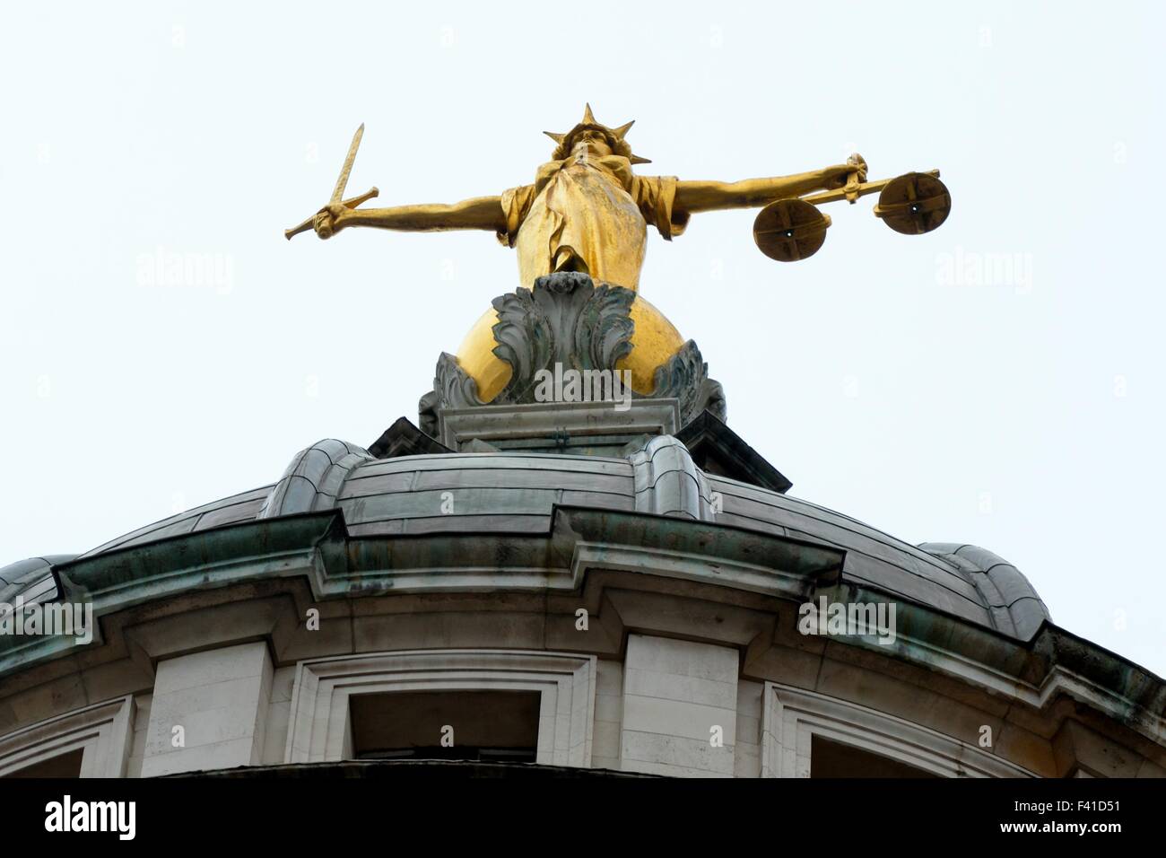 Scales of justice old bailey hires stock photography and images Alamy