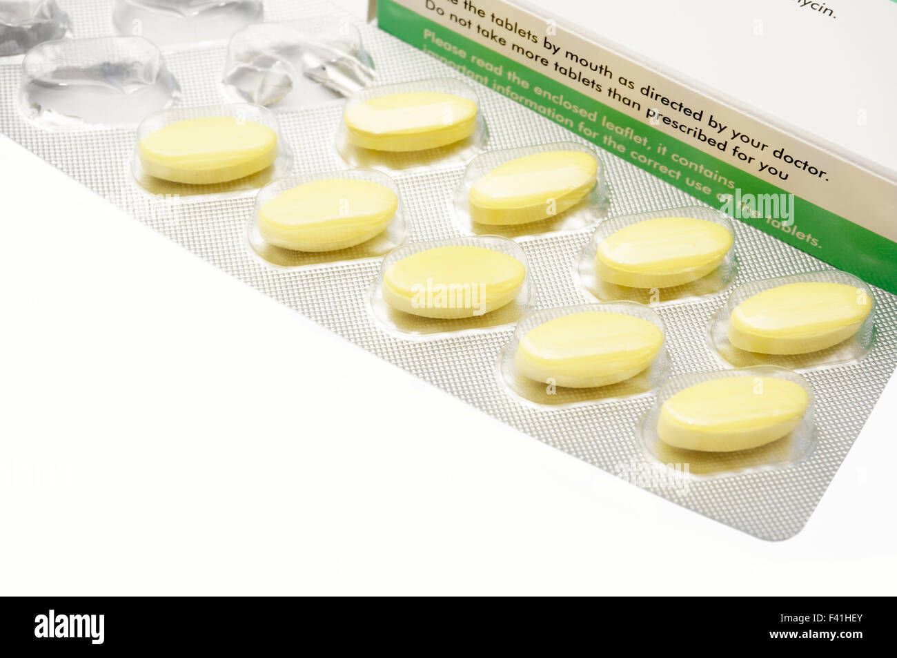 Clarithromycin tablets antibiotics belonging to a group of medicines known as macrolides Stock Photo