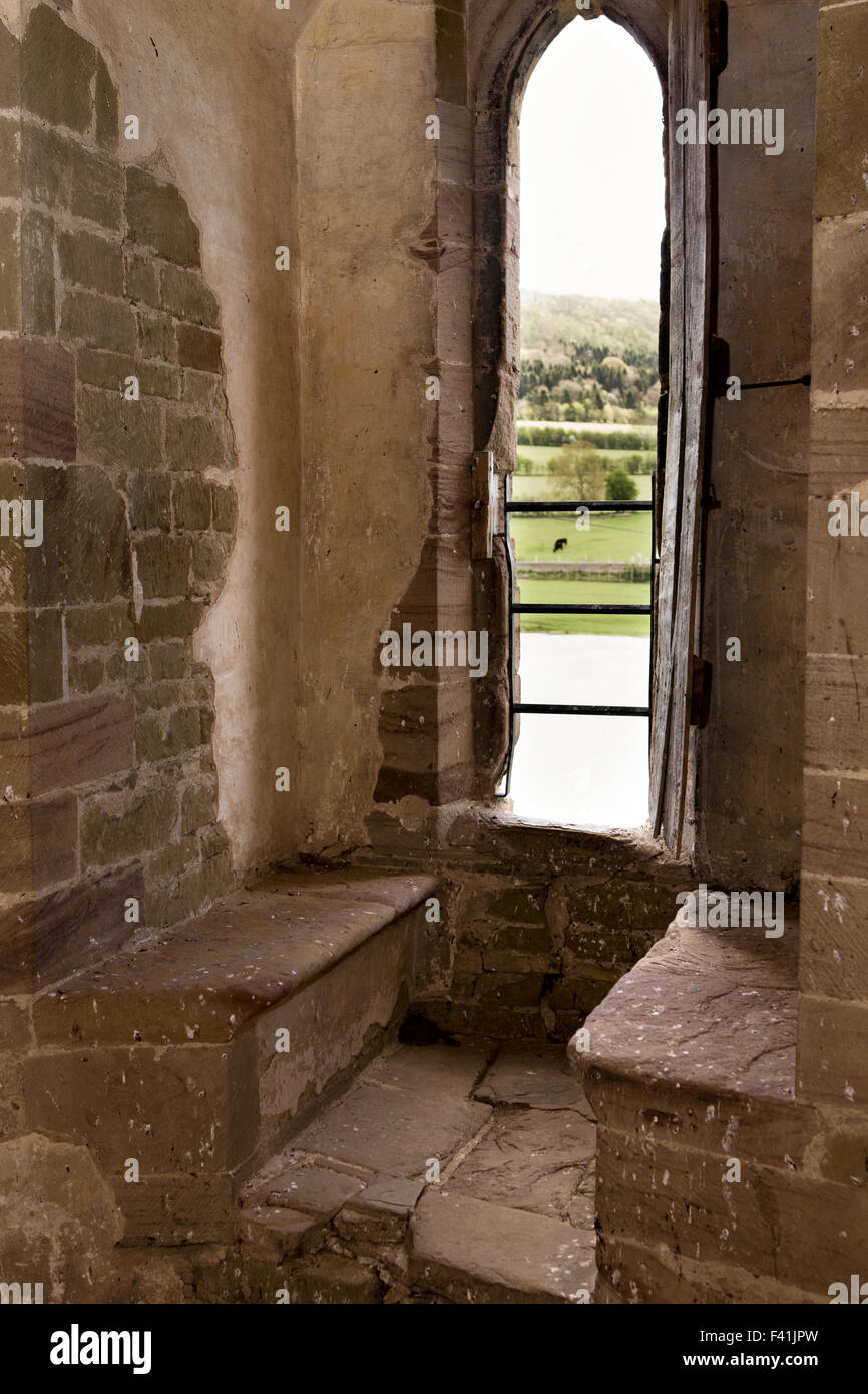 UK, England, Shropshire, Craven Arms, Stokesay Castle, South Tower window Stock Photo