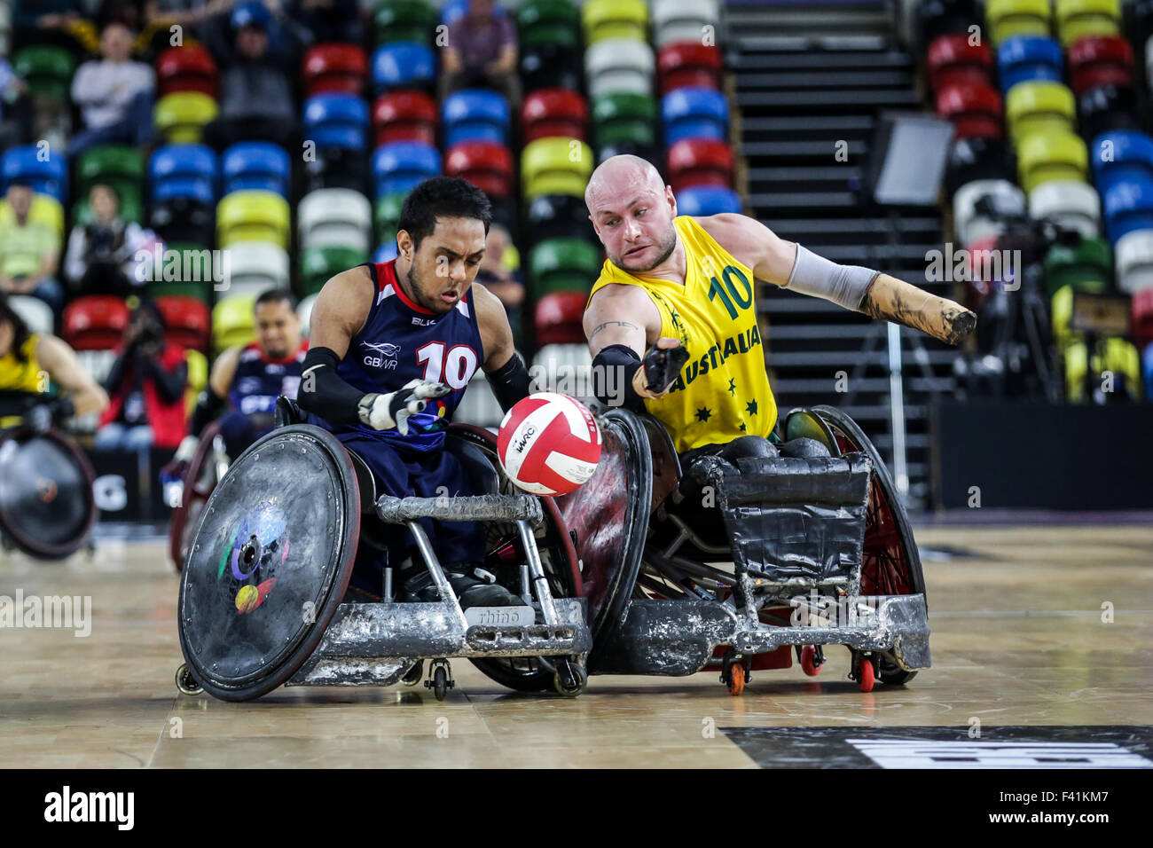 London, UK. 13th Oct, 2015. Australia defeated team GB 57-55 in the World Wheelchair Rugby Challenge at the Copper Box, Queen Elizabeth Olympic Park, London, UK. Aus no 10 Chris Bond and GB no 10 Ayaz Bhuta compete for the ball. 13th October, 2015.13th October, 2015. Credit:  carol moir/Alamy Live News Stock Photo