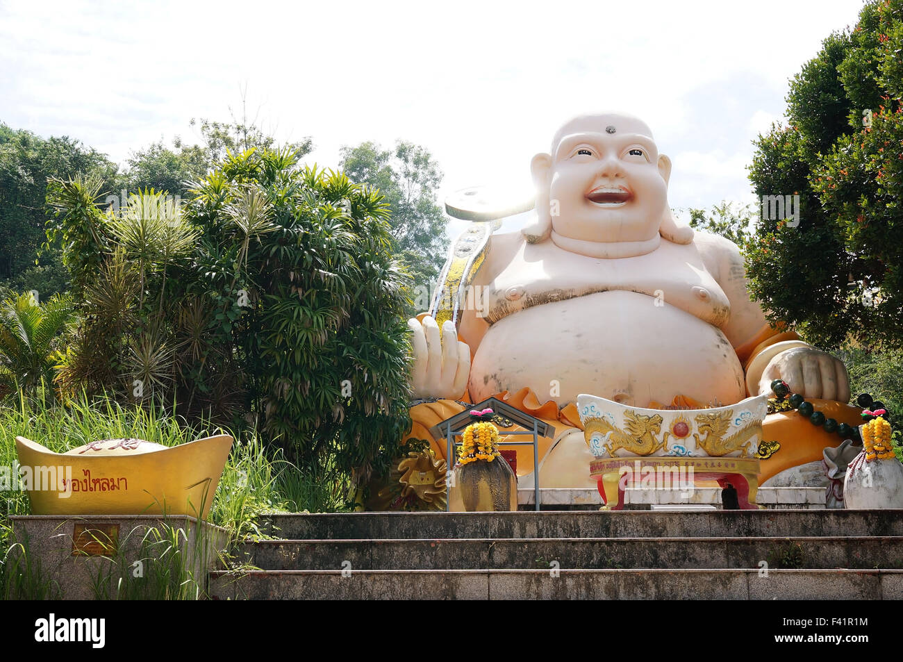 Fat Laughing Buddh Hi res Stock Photography And Images Alamy Fat Laughing Buddh Hi res Stock Photography And Images Alamy