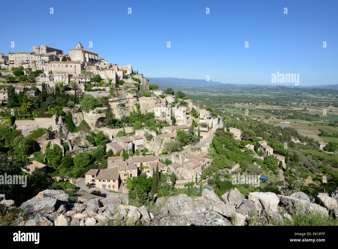View over the Perched Hilltop Village of Gordes in the Luberon Regional Park Vaucluse Provence France Stock Photo