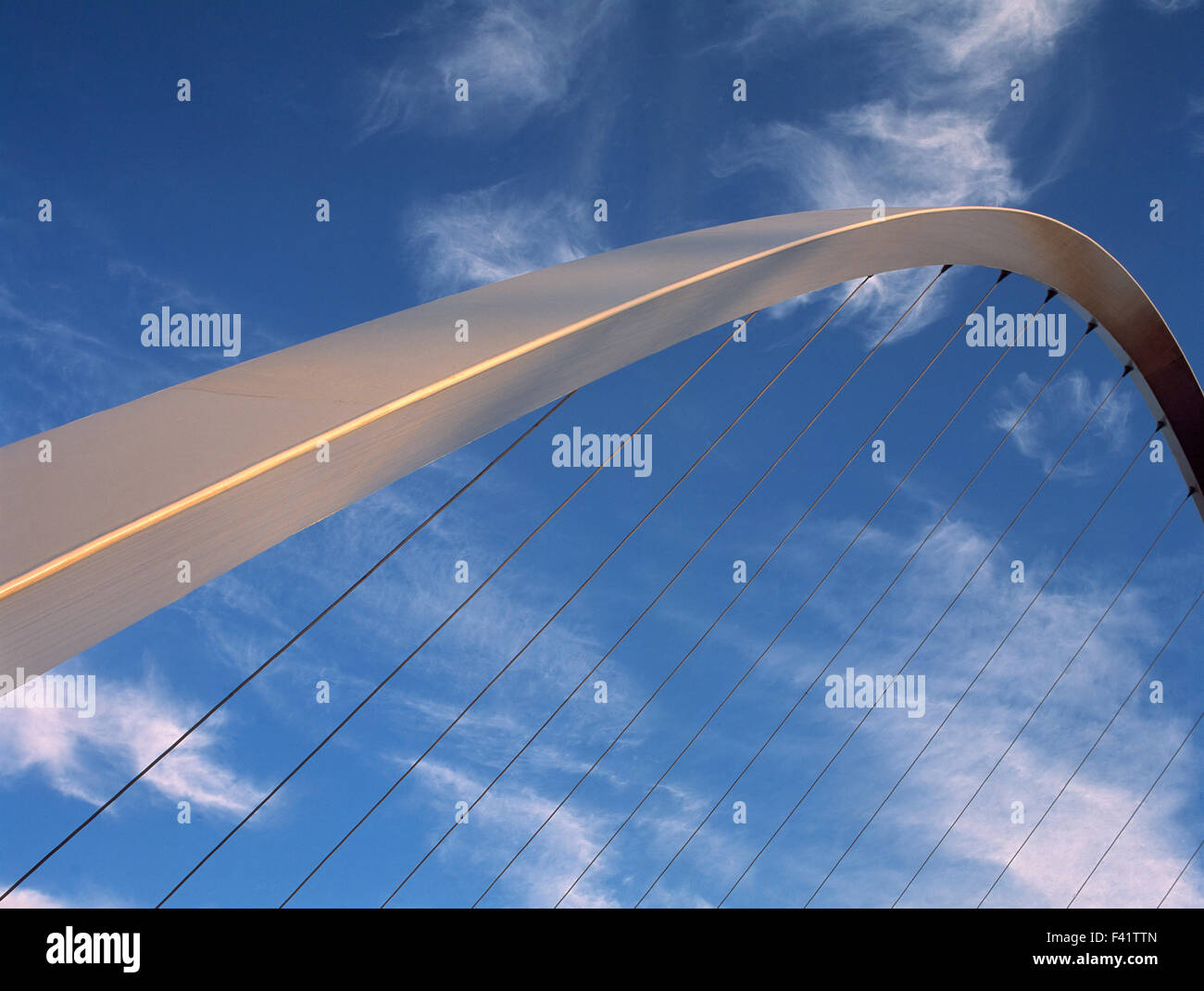 Gateshead Millennium Bridge, Gateshead, United Kingdom. Architect