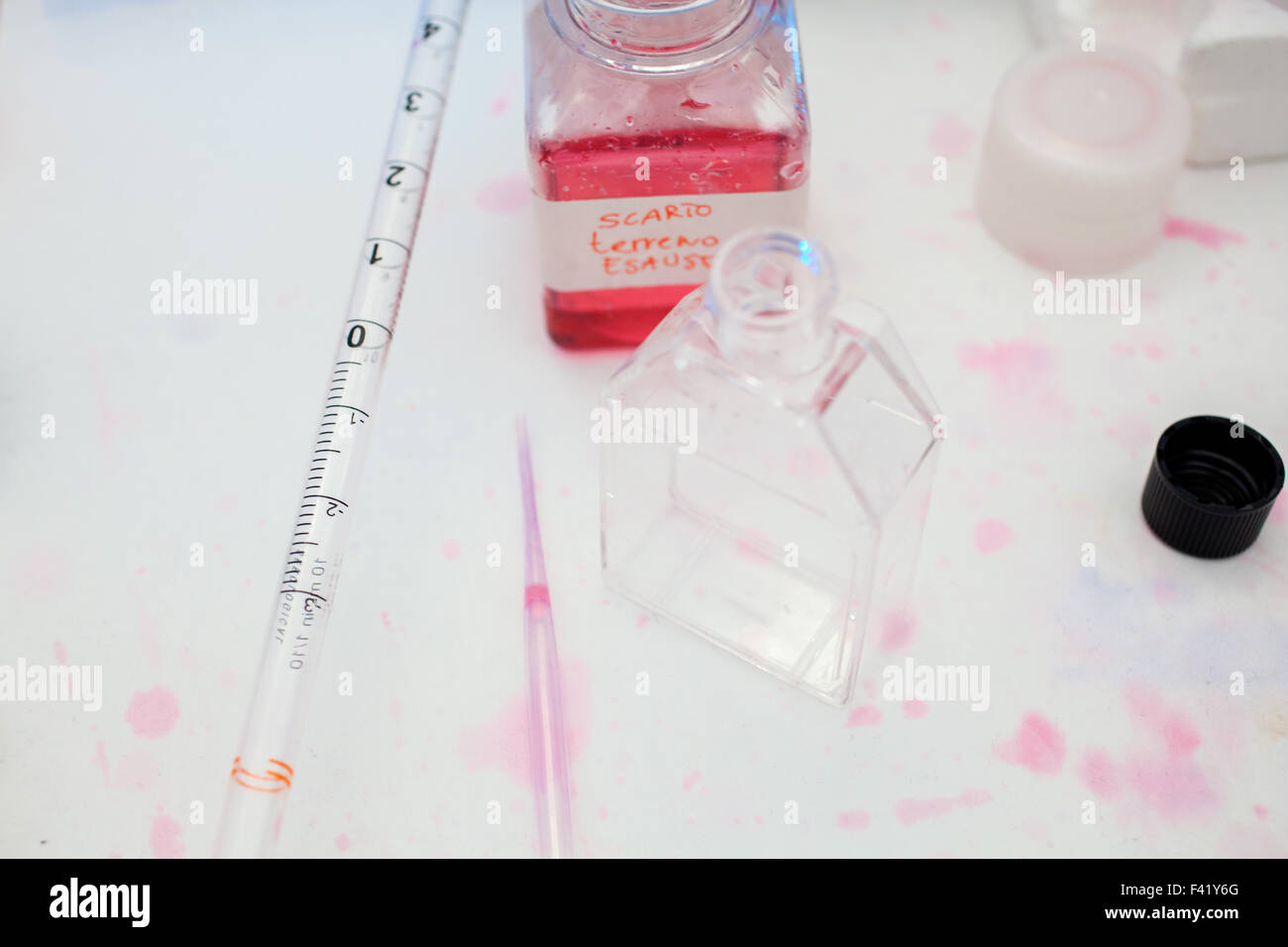 Pipette and measurement tool in a chemical laboratory Stock Photo Alamy