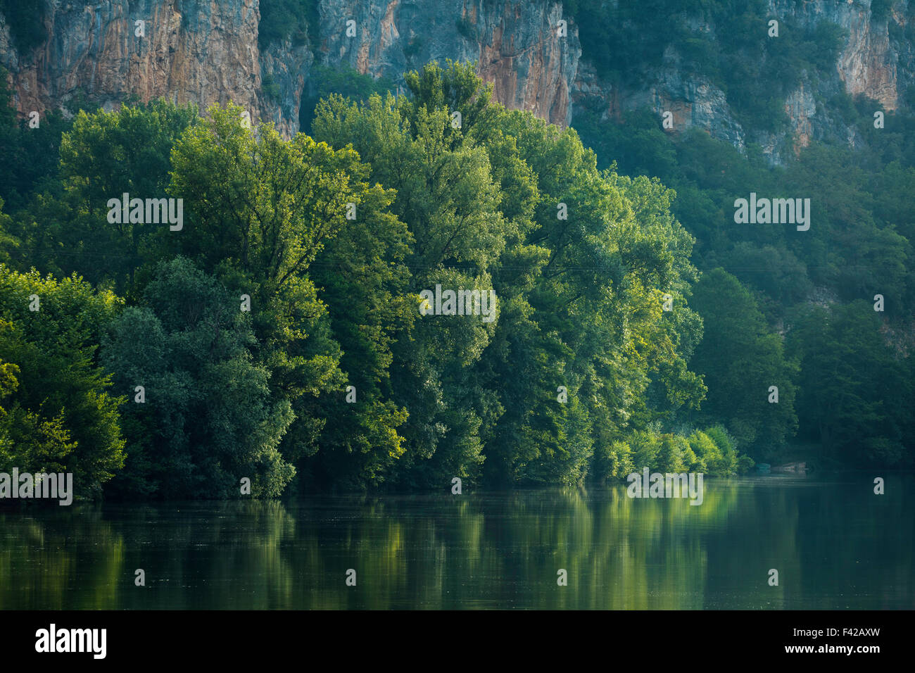 the River Lot at Vers, Quercy, France Stock Photo