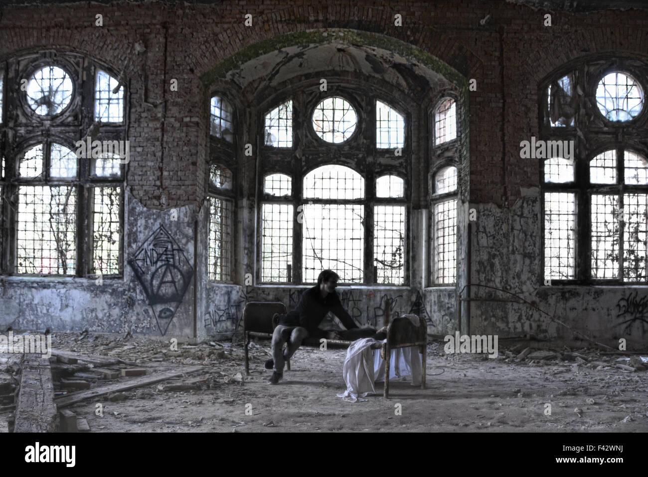 Apocalyptic monument hires stock photography and images Alamy