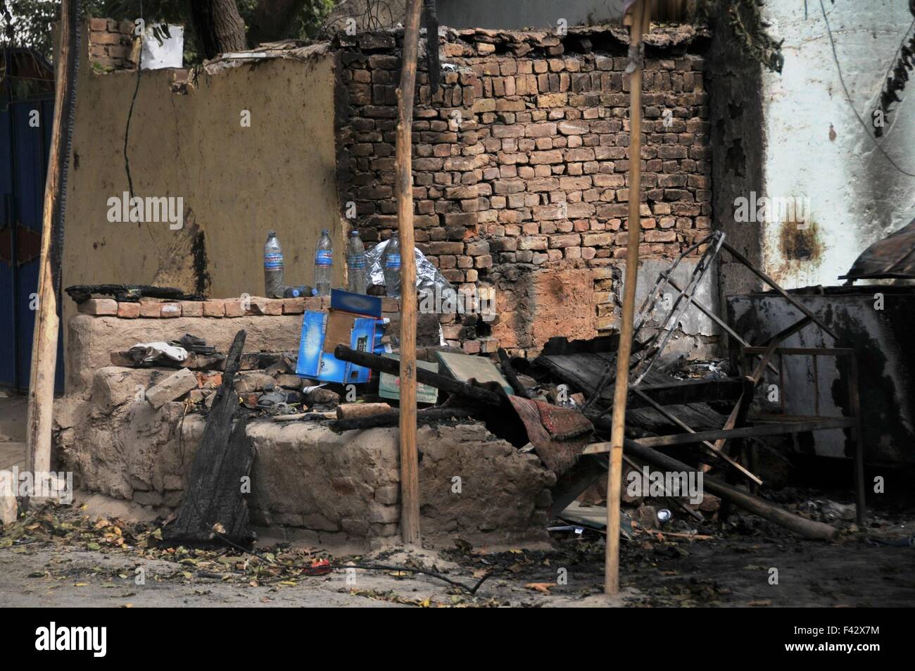 Kunduz, Kunduz province of Afghanistan. 14th Oct, 2015. The burnt Medecins Sans Frontieres (MSF) hospital is seen after a U.S. airstrike in Kunduz city, capital of northern Kunduz province of Afghanistan, Oct. 14, 2015. Though progress has been made to launch an independent investigation into U.S. attacks hitting Medecins Sans Frontieres (MSF) facilities in the Afghan city of Kunduz, discussions are still ongoing with both U.S. and Afghan governments whose assent is needed for the investigation to go forward, an MSF official said on Oct. 13. © Ajmal/Xinhua/Alamy Live News Stock Photo