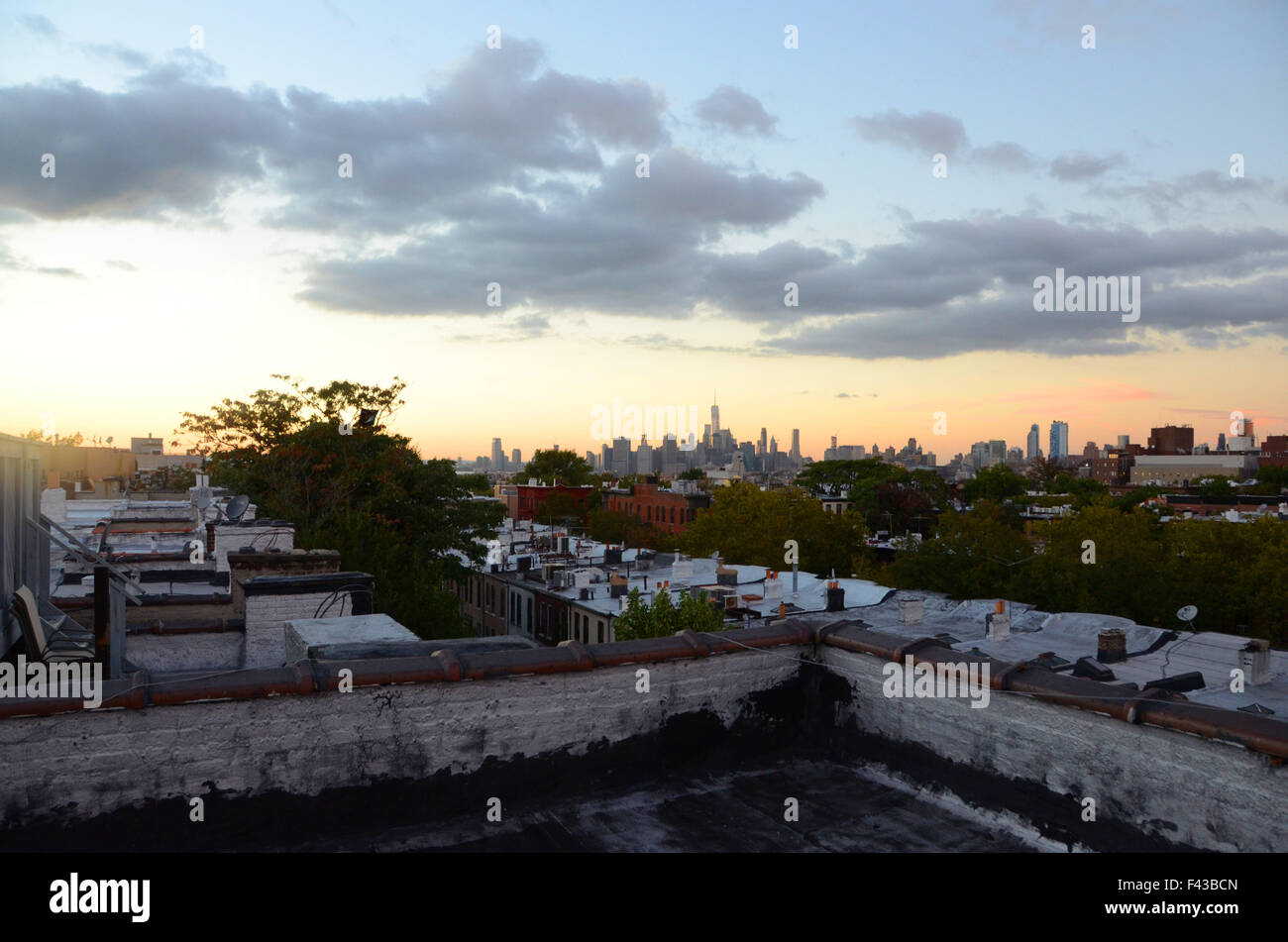 Brooklyn rooftop sunset hires stock photography and images Alamy