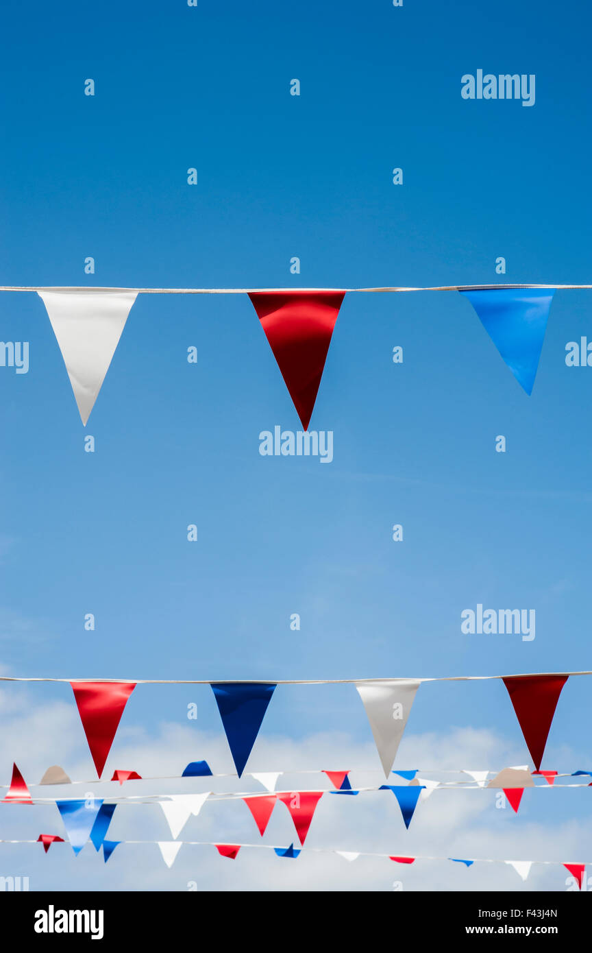 Red white blue bunting hi-res stock photography and images - Alamy