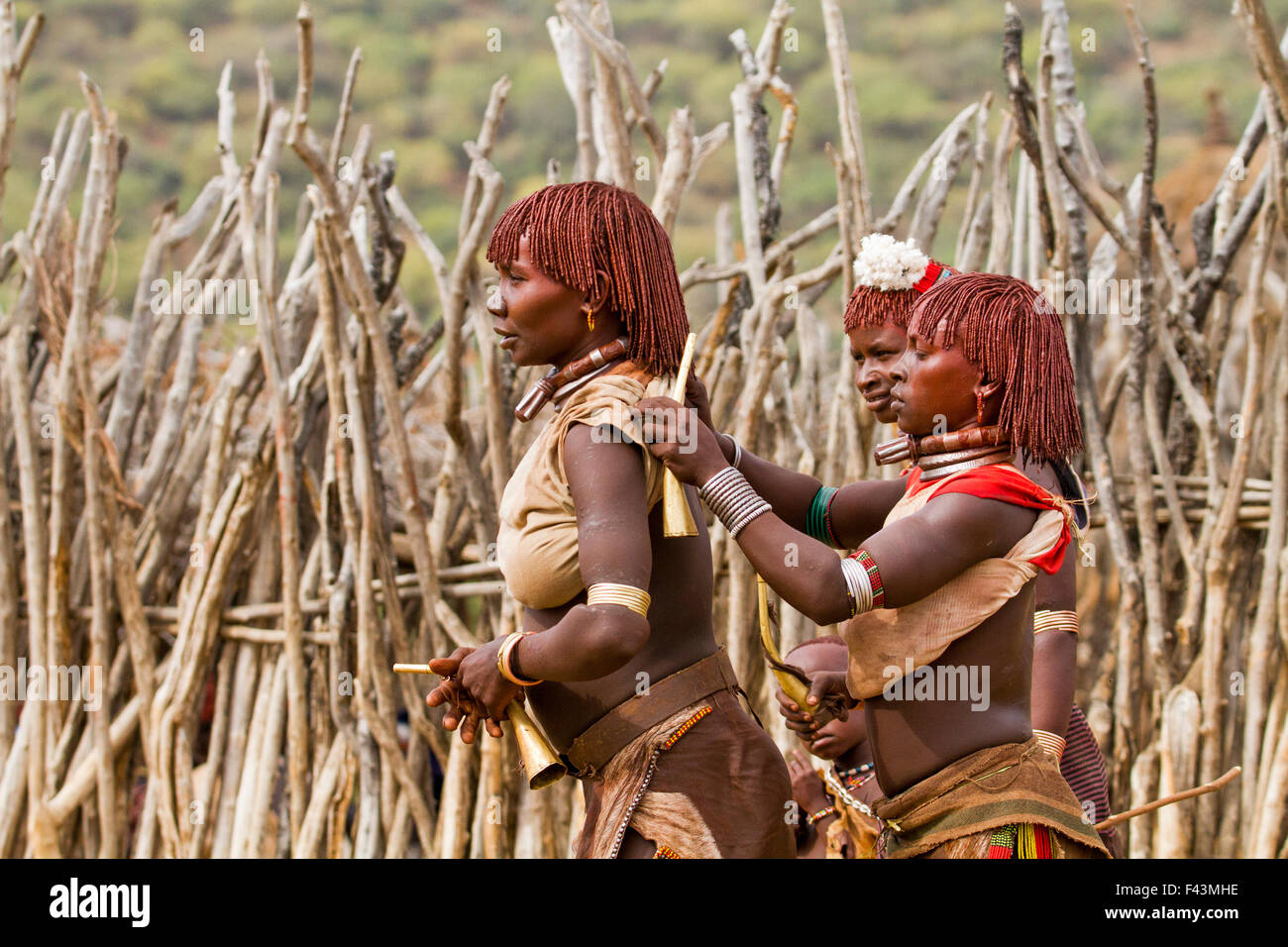 Hamer Women anxiously wait at the traditional whipping ritual. Omo Valley, Ethiopia Stock Photo